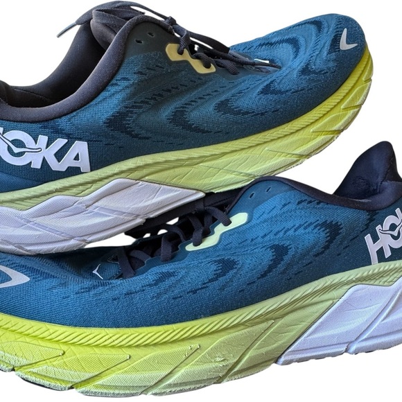 HOKA Arahi 6 Running Shoes main image 10